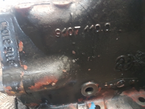 Lamborghini 1106 Same Silver Lift Cover Assy 9107.110.0, 0.9107.110.0/50 - Hüdraulika - Traktor: pilt 4 Lamborghini 1106 Same Silver Lift Cover Assy 9107.110.0, 0.9107.110.0/50 - Hüdraulika - Traktor: pilt 4