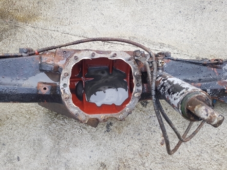 Lamborghini, Same, Hurlimann Front Axle Housing 0.275.4356.0/80, 275.4356.0 - Esitelg - Traktor: pilt 4 Lamborghini, Same, Hurlimann Front Axle Housing 0.275.4356.0/80, 275.4356.0 - Esitelg - Traktor: pilt 4