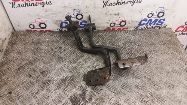 Landini Mythos Series 115 Brake Pedal Kit 3665879m91, 3665881m91 - Piduriosad - Traktor: pilt 1 Landini Mythos Series 115 Brake Pedal Kit 3665879m91, 3665881m91 - Piduriosad - Traktor: pilt 1
