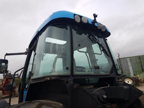 Landini Mythos Series Mythos 100, Mythos 105, Mythos 115 Cab Complete - Kabiin - Traktor: pilt 3 Landini Mythos Series Mythos 100, Mythos 105, Mythos 115 Cab Complete - Kabiin - Traktor: pilt 3