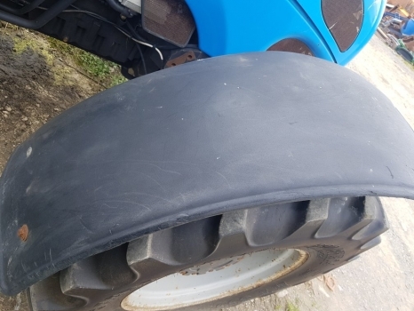 Landini Vision 105 Mythos 100 Cab Mudguard Fender Front Kit - Poritiib - Traktor: pilt 5 Landini Vision 105 Mythos 100 Cab Mudguard Fender Front Kit - Poritiib - Traktor: pilt 5