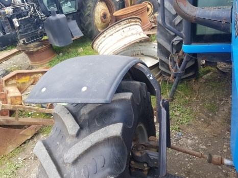 Landini Vision 105 Mythos 100 Cab Mudguard Fender Front Kit - Poritiib - Traktor: pilt 4 Landini Vision 105 Mythos 100 Cab Mudguard Fender Front Kit - Poritiib - Traktor: pilt 4