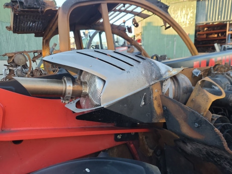Manitou Mlt 630-115 Exhaust Box Silencer - Väljalaskesüsteem: pilt 1 Manitou Mlt 630-115 Exhaust Box Silencer - Väljalaskesüsteem: pilt 1