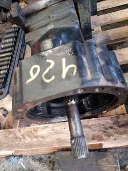 Manitou Mrt 2540 Dana Spicer 212/640 Rear Half Axle Hub Complete Rhs - Tagatelg: pilt 2 Manitou Mrt 2540 Dana Spicer 212/640 Rear Half Axle Hub Complete Rhs - Tagatelg: pilt 2