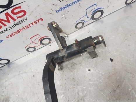 Manitou Mrt 2540 M Series Cab Brake Pedal 527321 - Pedaal - Teleskooplaadur: pilt 5 Manitou Mrt 2540 M Series Cab Brake Pedal 527321 - Pedaal - Teleskooplaadur: pilt 5