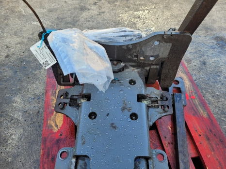 Massey Feguson Valtra S374 Pick Up Hitch Complete Dromore Mf Z15 4387554m92 - Raam/ Konstruktsioon: pilt 5 Massey Feguson Valtra S374 Pick Up Hitch Complete Dromore Mf Z15 4387554m92 - Raam/ Konstruktsioon: pilt 5