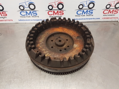 Massey Ferguson 135, 165, 150, 245 Engine Flywheel 734861m91, 31216166 - Pöördratas - Traktor: pilt 4 Massey Ferguson 135, 165, 150, 245 Engine Flywheel 734861m91, 31216166 - Pöördratas - Traktor: pilt 4