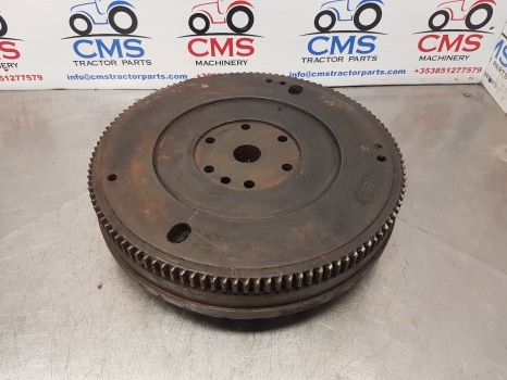 Massey Ferguson 135, 165, 150, 245 Engine Flywheel 734861m91, 31216166 - Pöördratas - Traktor: pilt 1 Massey Ferguson 135, 165, 150, 245 Engine Flywheel 734861m91, 31216166 - Pöördratas - Traktor: pilt 1