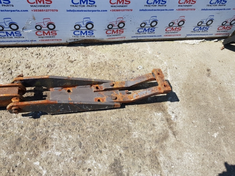 Raam/ Konstruktsioon Massey Ferguson 135, 390, 690, 675 Pick Up Hitch Complete For Parts 886230m1: pilt 7