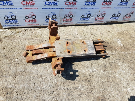Raam/ Konstruktsioon Massey Ferguson 135, 390, 690, 675 Pick Up Hitch Complete For Parts 886230m1: pilt 8