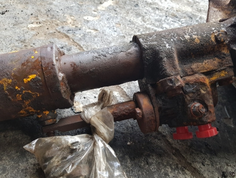 Massey Ferguson 205, 30 Power Steering Box Assy - Juhtimine: pilt 4 Massey Ferguson 205, 30 Power Steering Box Assy - Juhtimine: pilt 4