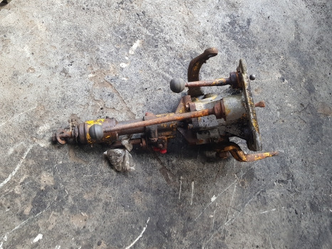 Massey Ferguson 205, 30 Power Steering Box Assy - Juhtimine: pilt 3 Massey Ferguson 205, 30 Power Steering Box Assy - Juhtimine: pilt 3
