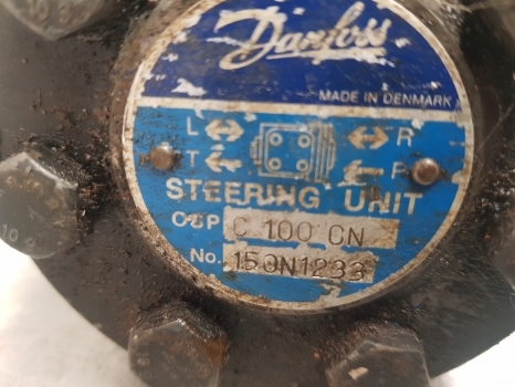 Massey Ferguson 30e Danfoss Orbital Steering Motor C100on, 150n1233 - Juhtimine - Traktor: pilt 3 Massey Ferguson 30e Danfoss Orbital Steering Motor C100on, 150n1233 - Juhtimine - Traktor: pilt 3
