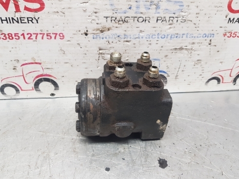 Massey Ferguson 30e Danfoss Orbital Steering Motor C100on, 150n1233 - Juhtimine - Traktor: pilt 1 Massey Ferguson 30e Danfoss Orbital Steering Motor C100on, 150n1233 - Juhtimine - Traktor: pilt 1
