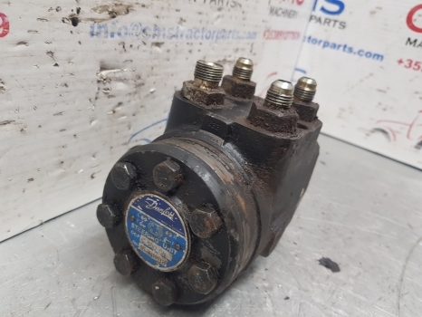 Massey Ferguson 30e Danfoss Orbital Steering Motor C100on, 150n1233 - Juhtimine - Traktor: pilt 2 Massey Ferguson 30e Danfoss Orbital Steering Motor C100on, 150n1233 - Juhtimine - Traktor: pilt 2