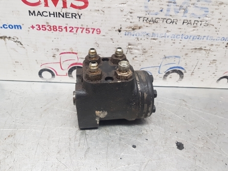 Massey Ferguson 30e Danfoss Orbital Steering Motor C100on, 150n1233 - Juhtimine - Traktor: pilt 5 Massey Ferguson 30e Danfoss Orbital Steering Motor C100on, 150n1233 - Juhtimine - Traktor: pilt 5