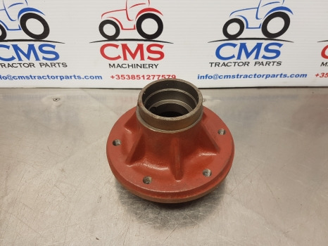Esitelg Massey Ferguson 35, 4215, 4220, 65, 765 Front Axle Hub 886336, 886336m1: pilt 1