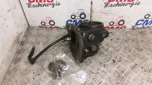Massey Ferguson 4255, 4255 Hydraulic Filter Cover 3808025m93 - Hüdrauliline filter - Traktor: pilt 1 Massey Ferguson 4255, 4255 Hydraulic Filter Cover 3808025m93 - Hüdrauliline filter - Traktor: pilt 1