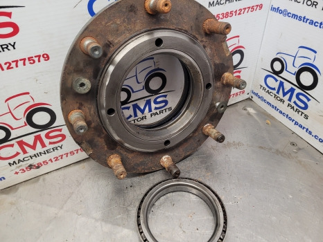 Massey Ferguson 5450, 5609 Front Axle Hub Bolt Plate 7330600701, 733.06.007.01 - Esitelg: pilt 2 Massey Ferguson 5450, 5609 Front Axle Hub Bolt Plate 7330600701, 733.06.007.01 - Esitelg: pilt 2