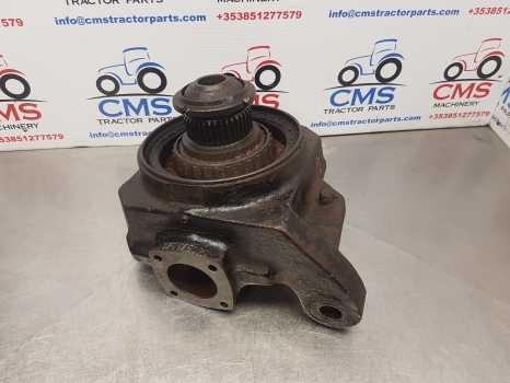 Massey Ferguson 5455, 5425, 5435 Front Steering Knuckle Spindle Rhs 3765753r1 - Käändtelg - Traktor: pilt 1 Massey Ferguson 5455, 5425, 5435 Front Steering Knuckle Spindle Rhs 3765753r1 - Käändtelg - Traktor: pilt 1