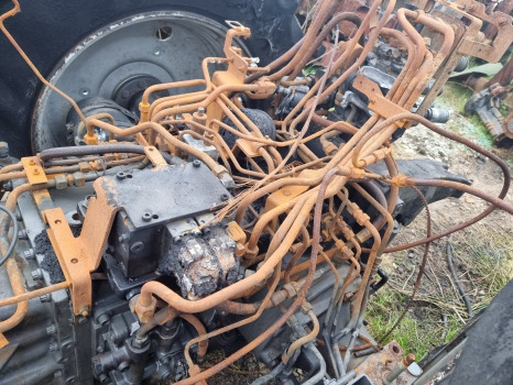 Mootor ja varuosad Massey Ferguson 5713 S/ Sl Front, Rear Axle, Engine, Transmission, Hydraulic, Lift, Pto Parts: pilt 7