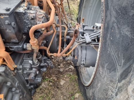 Mootor ja varuosad Massey Ferguson 5713 S/ Sl Front, Rear Axle, Engine, Transmission, Hydraulic, Lift, Pto Parts: pilt 8