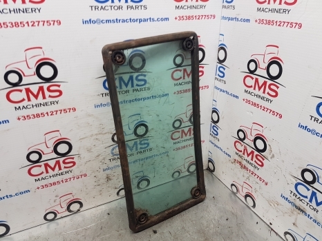 Aken ja varuosad - Traktor Massey Ferguson 600 Series 690 Cab Knee Glass With Lhs Seal Tg1250,  3301881m1: pilt 6