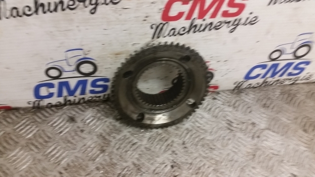 Massey Ferguson 6150, 6160 Front Axle Annular Gear Flange 3429971m1 - Esitelg - Traktor: pilt 1 Massey Ferguson 6150, 6160 Front Axle Annular Gear Flange 3429971m1 - Esitelg - Traktor: pilt 1
