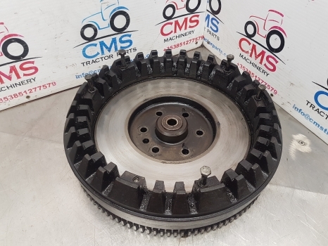 Massey Ferguson 65 Mk1 Engine Flywheel Mf65 - Pöördratas - Traktor: pilt 4 Massey Ferguson 65 Mk1 Engine Flywheel Mf65 - Pöördratas - Traktor: pilt 4