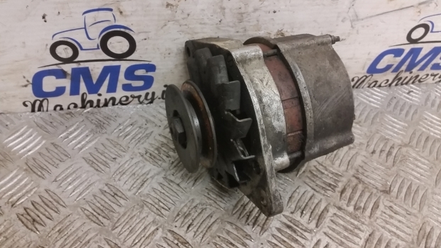 Massey Ferguson 690, 698, 500, 600 Series Alternator Assembly 1676705m91 - Generaator - Traktor: pilt 1 Massey Ferguson 690, 698, 500, 600 Series Alternator Assembly 1676705m91 - Generaator - Traktor: pilt 1