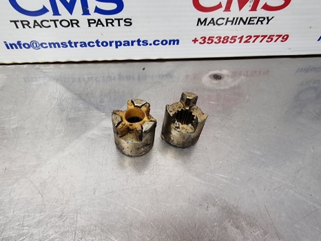 Massey Ferguson 698t, 675, 690, 1004, Steering Coupling 1680354m2 - Juhtimine: pilt 3 Massey Ferguson 698t, 675, 690, 1004, Steering Coupling 1680354m2 - Juhtimine: pilt 3