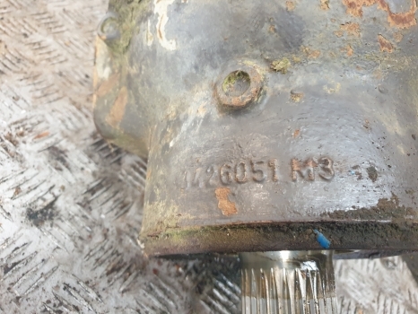 Massey Ferguson 699, 698 Front Swivel Housing Spindle Rhs 3426051m3 - Käändtelg - Traktor: pilt 4 Massey Ferguson 699, 698 Front Swivel Housing Spindle Rhs 3426051m3 - Käändtelg - Traktor: pilt 4