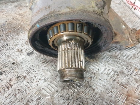 Massey Ferguson 699, 698 Front Swivel Housing Spindle Rhs 3426051m3 - Käändtelg - Traktor: pilt 3 Massey Ferguson 699, 698 Front Swivel Housing Spindle Rhs 3426051m3 - Käändtelg - Traktor: pilt 3