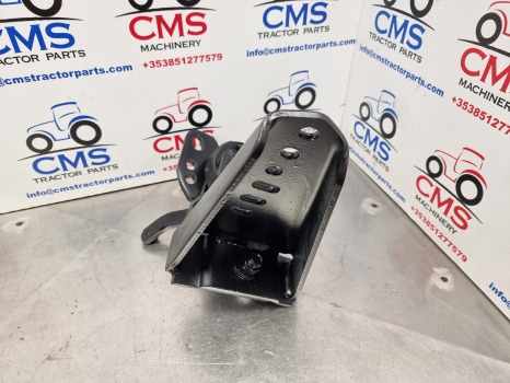 Massey Ferguson 7719, Claas, Mf, Front Mudguard Bracket Kit Rh 4273671m1 - Poritiib: pilt 3 Massey Ferguson 7719, Claas, Mf, Front Mudguard Bracket Kit Rh 4273671m1 - Poritiib: pilt 3