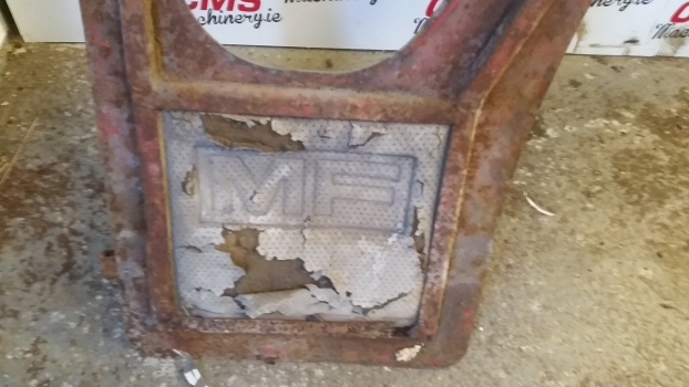 Uks ja varuosad - Traktor Massey Ferguson Cab Door Right: pilt 6