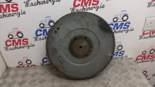 Massey Ferguson Flywheel Assembly With Ring Gear 0410236, 3121h002 - Pöördratas - Traktor: pilt 2 Massey Ferguson Flywheel Assembly With Ring Gear 0410236, 3121h002 - Pöördratas - Traktor: pilt 2