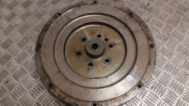 Massey Ferguson Flywheel Assembly With Ring Gear 0410236, 3121h002 - Pöördratas - Traktor: pilt 5 Massey Ferguson Flywheel Assembly With Ring Gear 0410236, 3121h002 - Pöördratas - Traktor: pilt 5