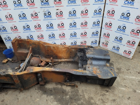 Mccormick X7, Xtx, Mtx Landini X7, Xtx165 Main Chassis Frame 4220863m8, 6673976a3 - Kabiin: pilt 1 Mccormick X7, Xtx, Mtx Landini X7, Xtx165 Main Chassis Frame 4220863m8, 6673976a3 - Kabiin: pilt 1