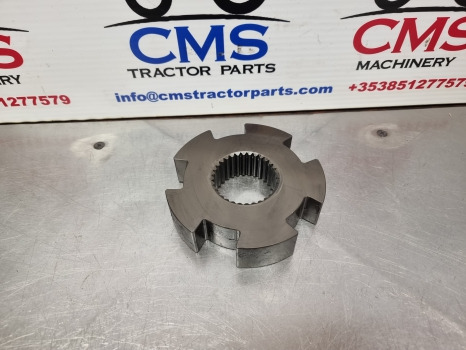 Mccormick Xtx 165 Tier 3 Transmission Hub 715872a1 - Käigukast: pilt 2 Mccormick Xtx 165 Tier 3 Transmission Hub 715872a1 - Käigukast: pilt 2