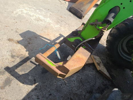 Merlo P28.7 Kt Headstock - Kiirühendus - Teleskooplaadur: pilt 5 Merlo P28.7 Kt Headstock - Kiirühendus - Teleskooplaadur: pilt 5