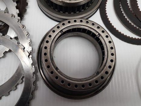 Ford New Holland 40 Series,ts,8240 Transmission Clutch Plate, Friction Disc Kit - Muu seadmestik: pilt 3 Ford New Holland 40 Series,ts,8240 Transmission Clutch Plate, Friction Disc Kit - Muu seadmestik: pilt 3