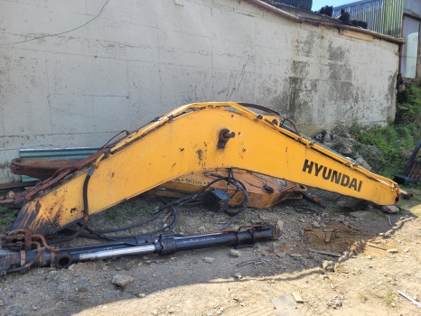Hyundai Hx220lc Boom 5.68 M 61k6-10100, 61k6-11062 - Muu seadmestik: pilt 1 Hyundai Hx220lc Boom 5.68 M 61k6-10100, 61k6-11062 - Muu seadmestik: pilt 1