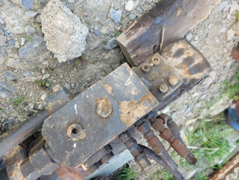 Hyundai Hx220lc Boom Lift Ram Check, Safety Lock Valve 31q6-55012gg - Muu seadmestik: pilt 2 Hyundai Hx220lc Boom Lift Ram Check, Safety Lock Valve 31q6-55012gg - Muu seadmestik: pilt 2