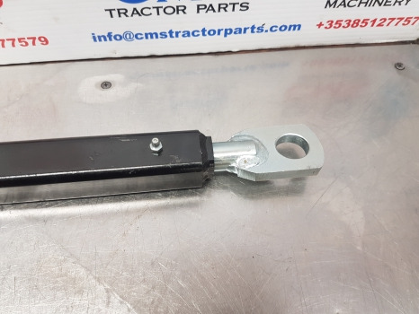 New Holland Tm, 60, Fiat M Series Lift Rod Assembly 82014061, 82028081, 82014062 - Muu seadmestik: pilt 2 New Holland Tm, 60, Fiat M Series Lift Rod Assembly 82014061, 82028081, 82014062 - Muu seadmestik: pilt 2