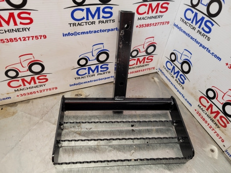 New Holand, Ford, Fiat 40, Ts, Tm, 60, M, Mxm Ser Cab Footstep Bottom 82007892 - Asteraud: pilt 2 New Holand, Ford, Fiat 40, Ts, Tm, 60, M, Mxm Ser Cab Footstep Bottom 82007892 - Asteraud: pilt 2