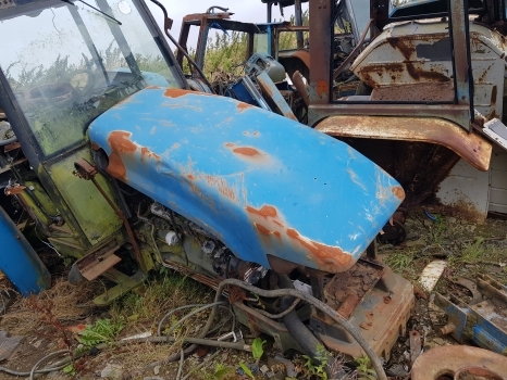 New Holland 60, Tm Series 8160 Engine Hood Bonnet 82005636, 82005635, 82021792 - Kapotikaas - Traktor: pilt 1 New Holland 60, Tm Series 8160 Engine Hood Bonnet 82005636, 82005635, 82021792 - Kapotikaas - Traktor: pilt 1