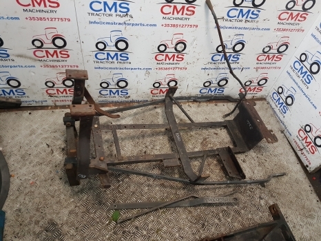 New Holland 8360, 8260, 8160, Tm120, Tm140 Bonnet, Hood Support Kit 82006312 - Kapotikaas - Traktor: pilt 3 New Holland 8360, 8260, 8160, Tm120, Tm140 Bonnet, Hood Support Kit 82006312 - Kapotikaas - Traktor: pilt 3