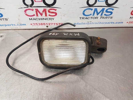 New Holland Case Mxm190, Ts115, Tm140, Tm150, Tm190 Work Lamp Light 82014950 - Tuled/ Valgus - Traktor: pilt 2 New Holland Case Mxm190, Ts115, Tm140, Tm150, Tm190 Work Lamp Light 82014950 - Tuled/ Valgus - Traktor: pilt 2