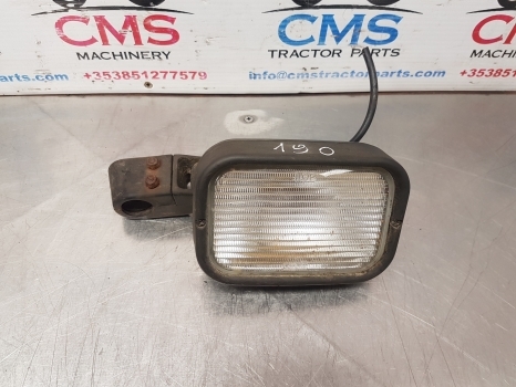 New Holland Case Mxm190, Ts115, Tm140, Tm150, Tm190 Work Lamp Light 82014951 - Tuled/ Valgus - Traktor: pilt 1 New Holland Case Mxm190, Ts115, Tm140, Tm150, Tm190 Work Lamp Light 82014951 - Tuled/ Valgus - Traktor: pilt 1