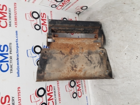 New Holland Case Puma T6000, T7 T7.200 Hood Bonnet Support 84153356, 87353681 - Kapotikaas - Traktor: pilt 5 New Holland Case Puma T6000, T7 T7.200 Hood Bonnet Support 84153356, 87353681 - Kapotikaas - Traktor: pilt 5